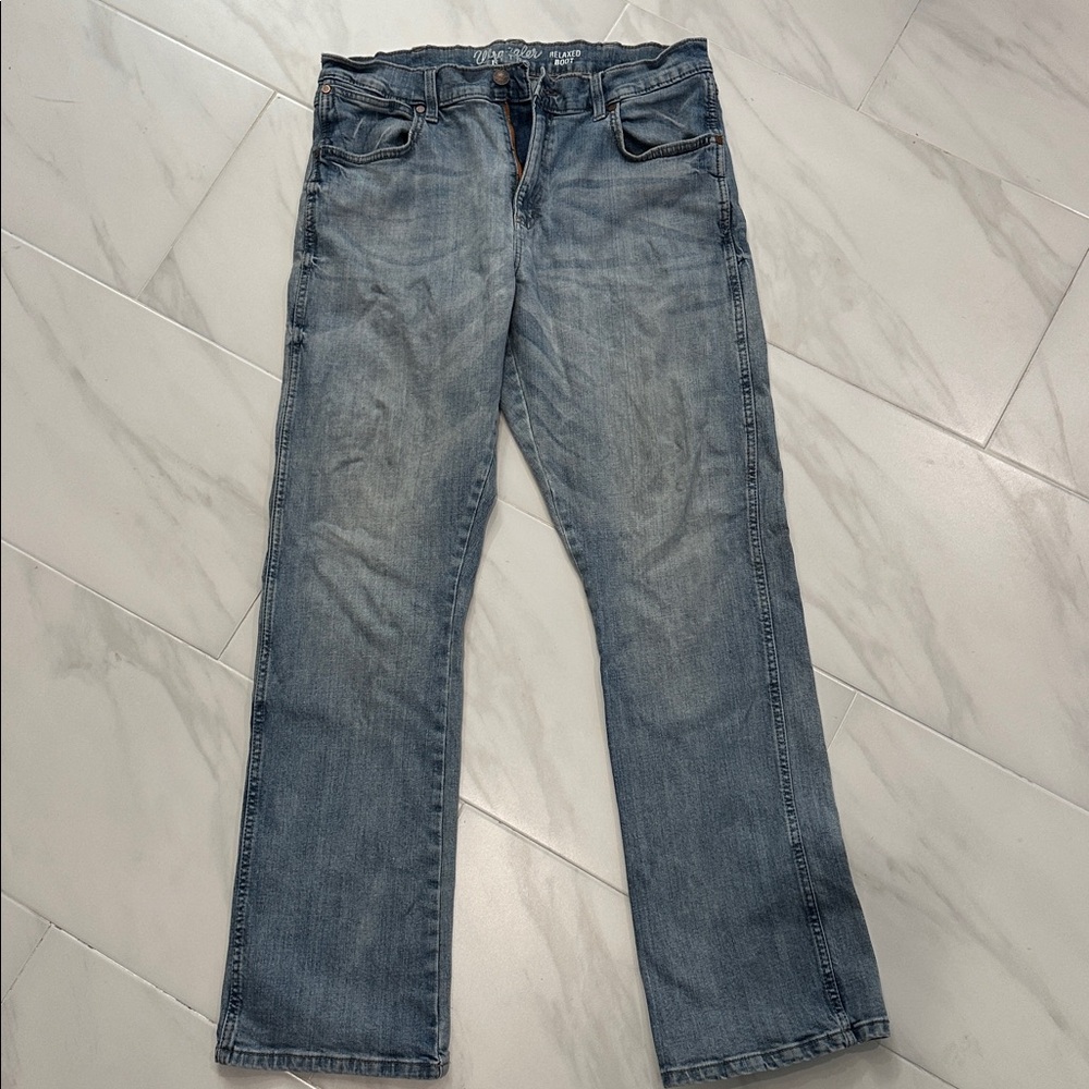 Wrangler Retro Relaxed Bootcut Jeans in Light Blue